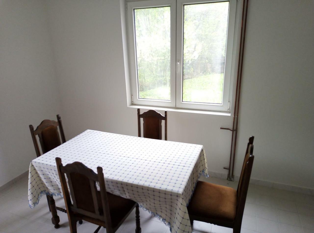 Apartman Miljkovic Aranđelovac Eksteriør billede